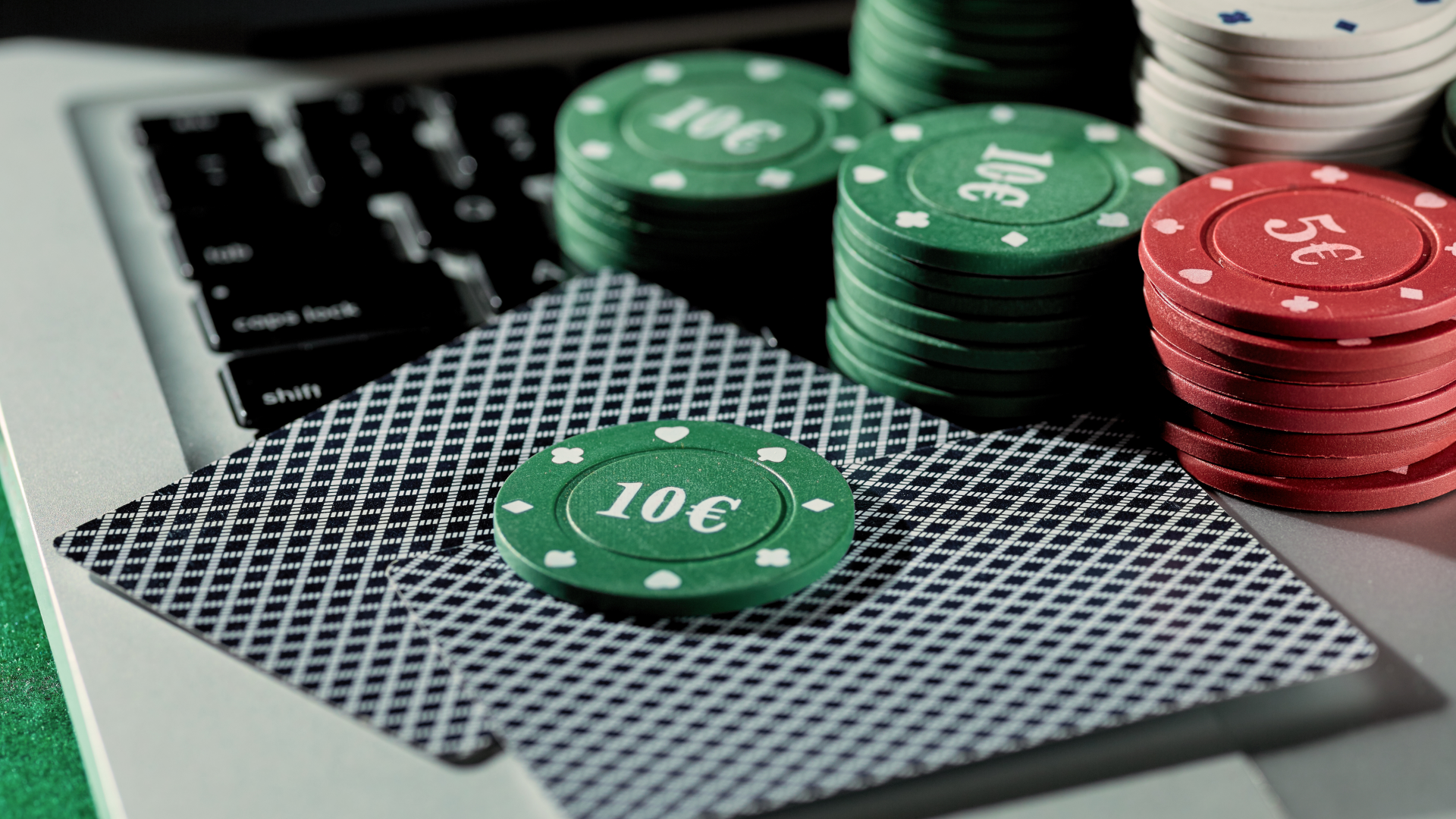 Uomini e donne al casinò online: diversità e affinità
